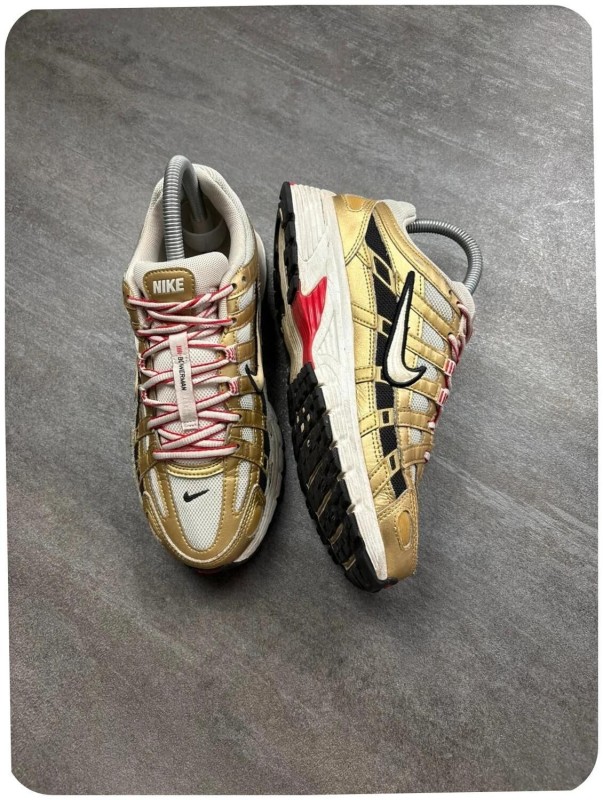 Nike p-6000 Doré - taille 38 2