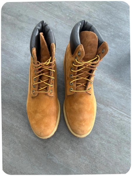 Boots timberland premium 6-inch ( taille 38,5 )