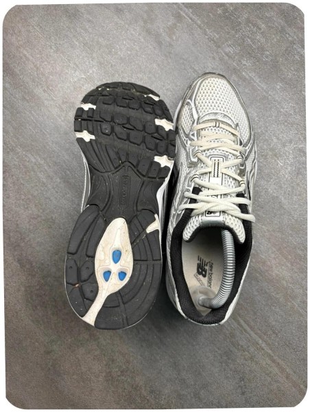New balance 740 grey / black - taille 41,5