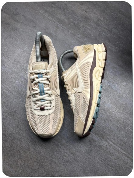 Nike vomero 5 beige - taille 38