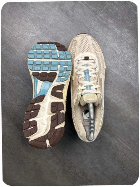 Nike vomero 5 beige - taille 38