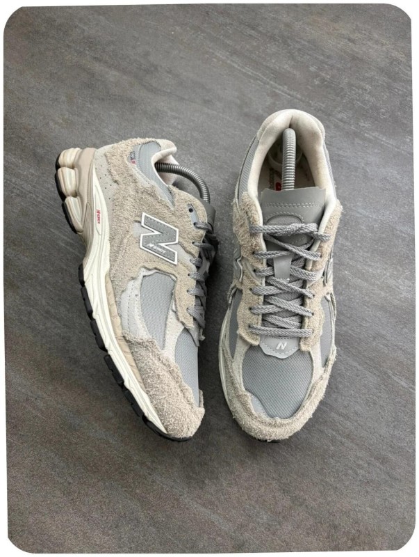 New balance 2002r protection pack grey - taille 42