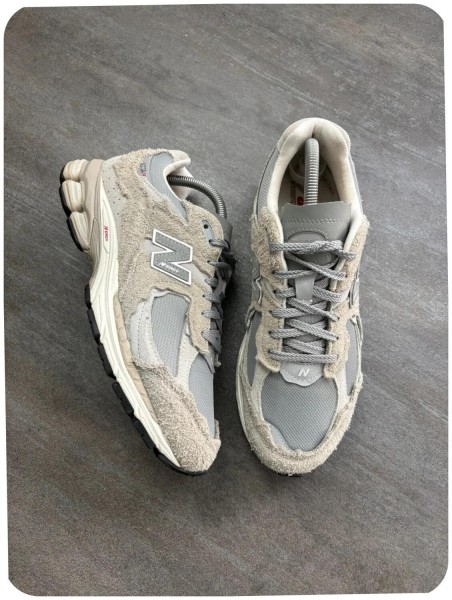 New balance 2002r protection pack grey - taille 42