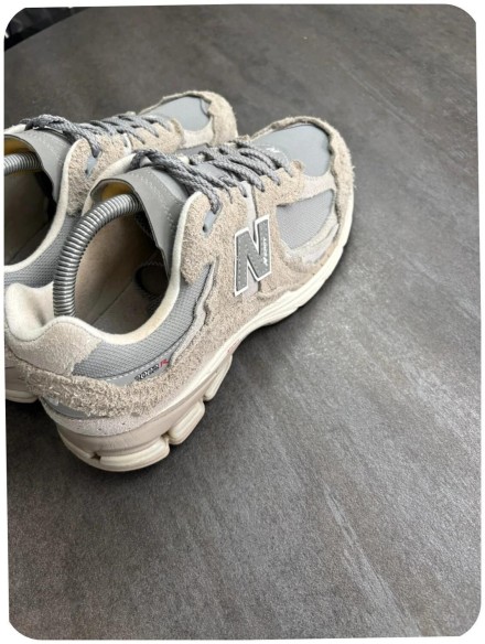 New balance 2002r protection pack grey - taille 42