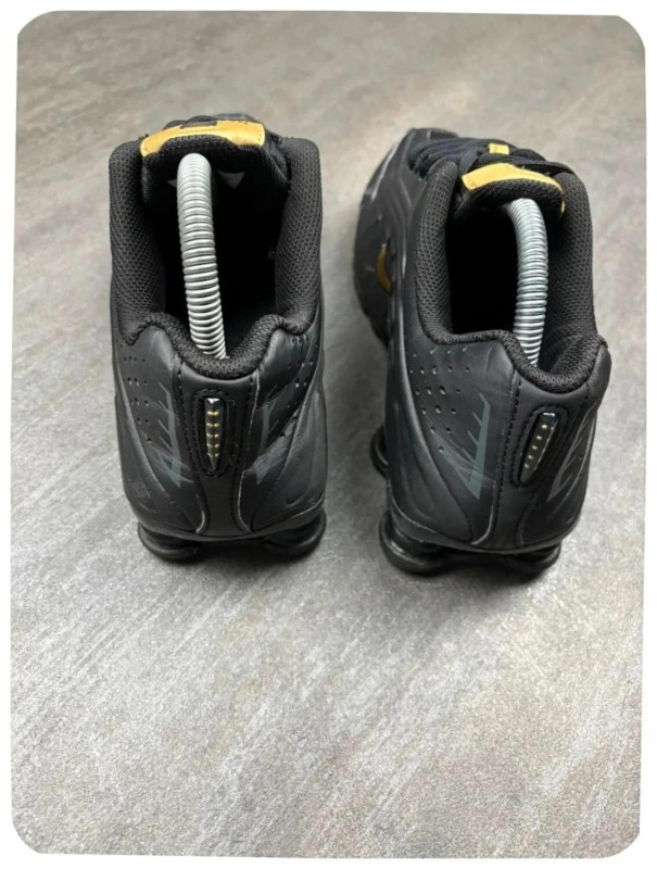 Nike shox r4 black / gold ( taille 39 ) 2