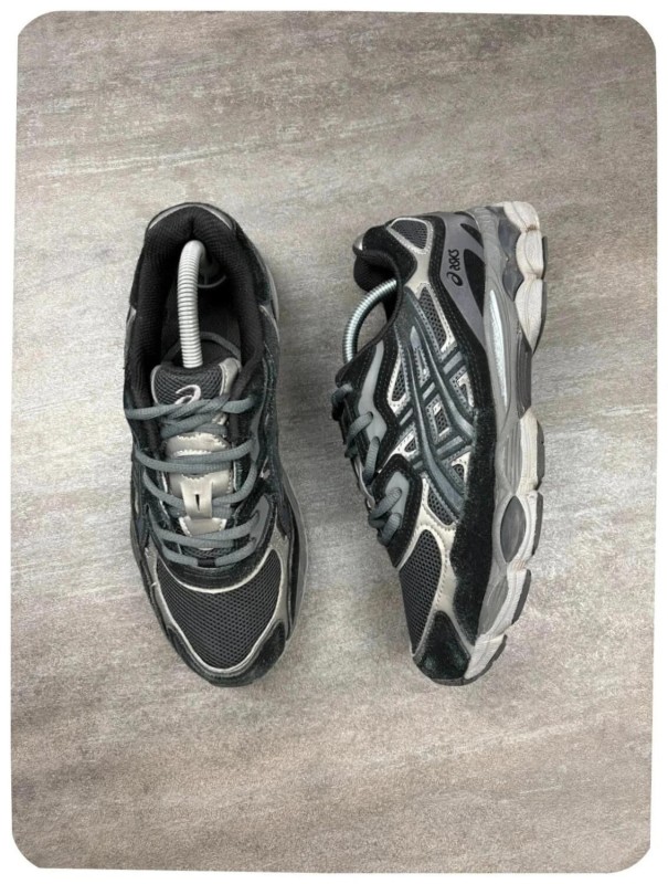 Asics gel nyc black ( taille 42 )