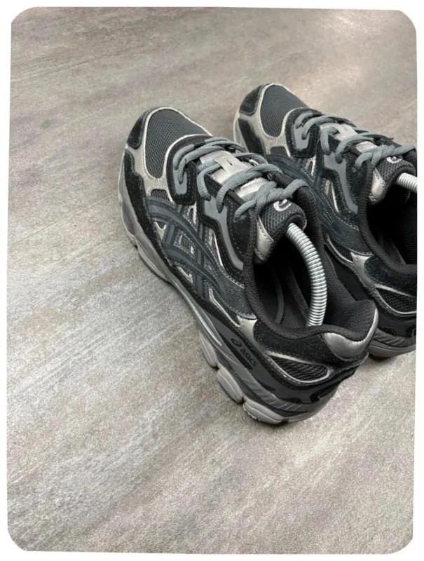 Asics gel nyc black ( taille 42 ) 2