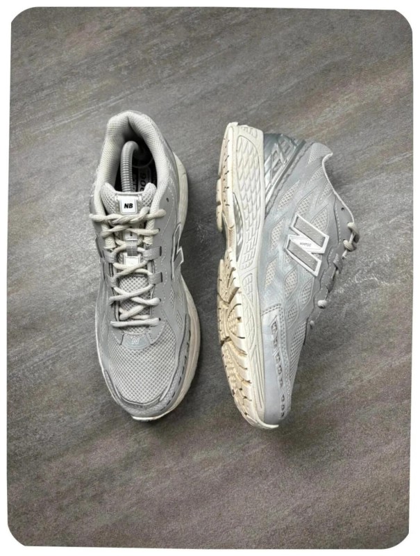 New balance 1906 phantom fit grey ( taille 43 ) 2