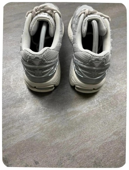 New balance 1906 phantom fit grey ( taille 43 )