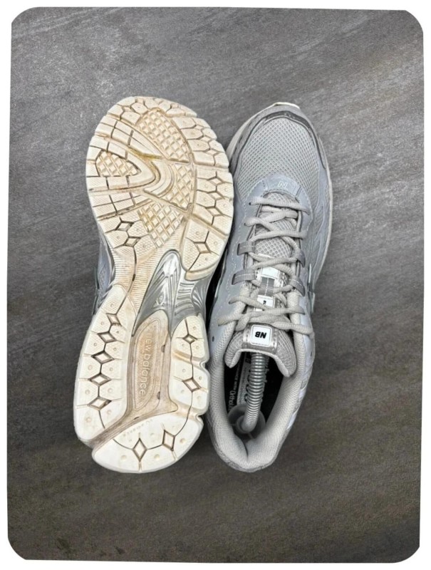 New balance 1906 phantom fit grey ( taille 43 ) 2