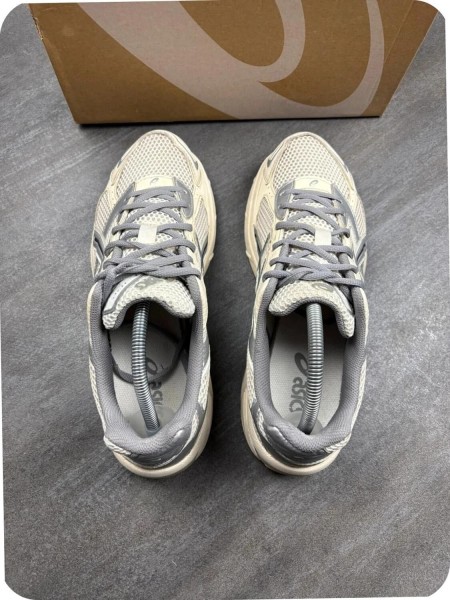 Asics gel 1130 cream / grey - taille 43,5