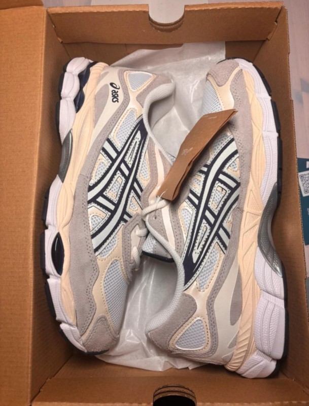 asics gel nyc beige navy taille 42,5 2