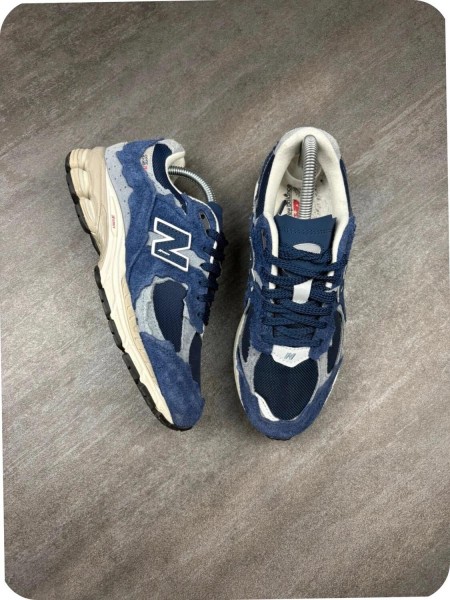 New balance 2002r protection pack navy - taille 38