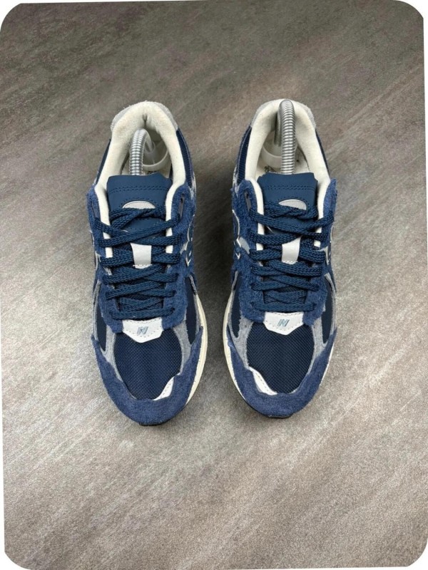 New balance 2002r protection pack navy - taille 38 2