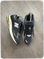 New balance 2002r midnight navy ( taille 38,5 )