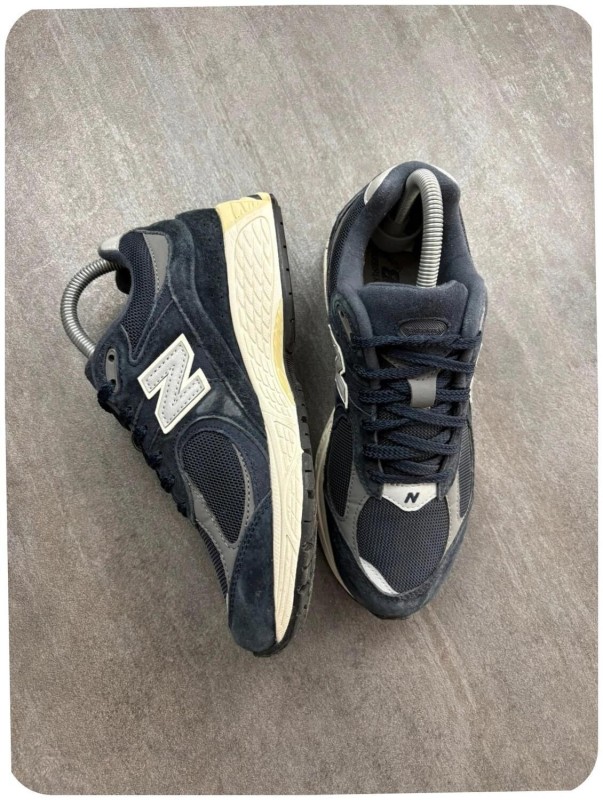 New balance 2002r midnight navy ( taille 38,5 ) 2