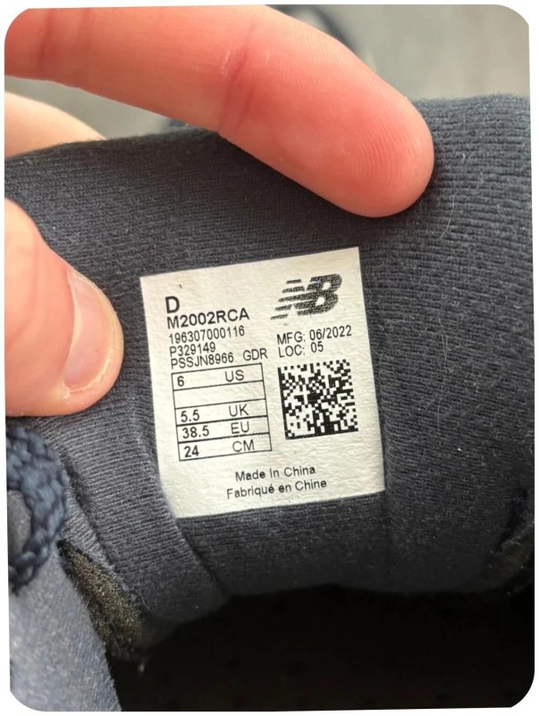 New balance 2002r midnight navy ( taille 38,5 ) 2