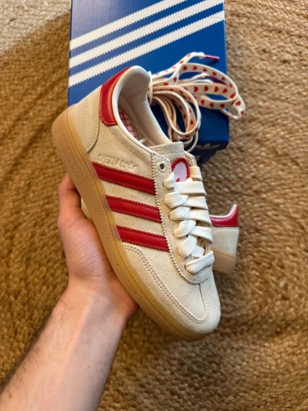 Adidas handball spezial valentines day 2026 - taille 36,5