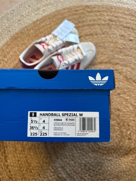 Adidas handball spezial valentines day 2026 - taille 36,5