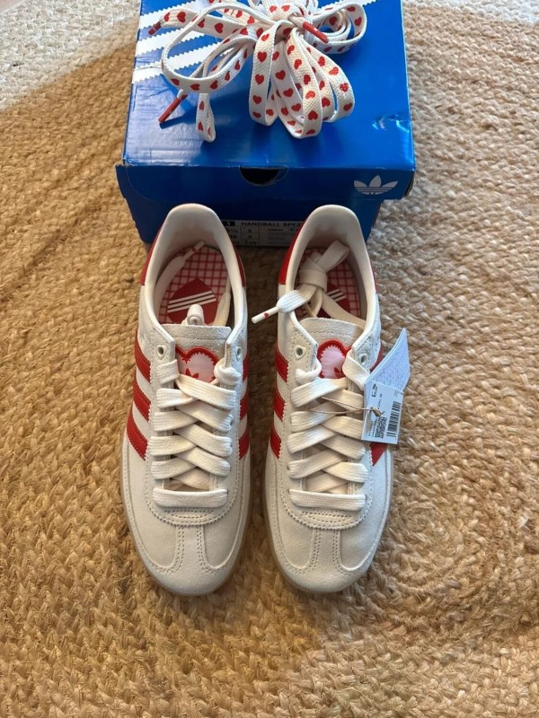 Adidas handball spezial valentines day 2026 - taille 38 2