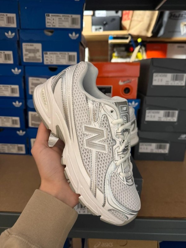 New balance 740 silver metallic - taille 37