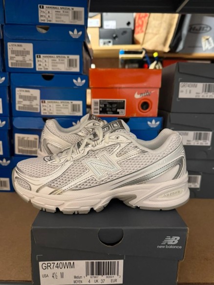 New balance 740 silver metallic - taille 37