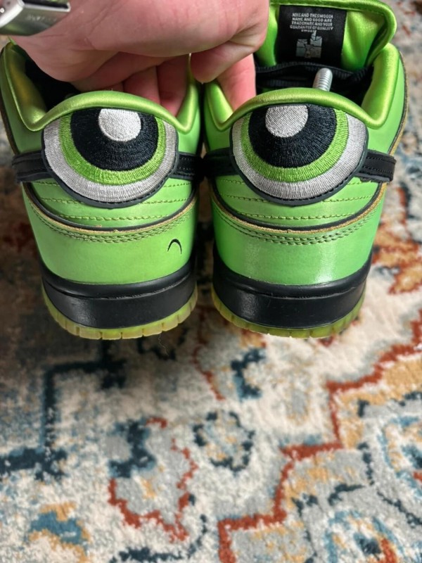 Nike SB Dunk powerpuff 2