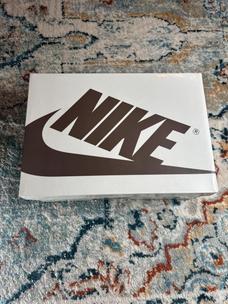 Air Jordan 1 Travis Scott Velvet