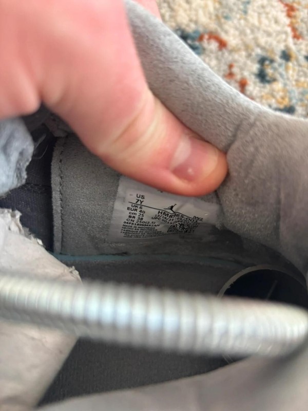 Air Jordan 4 Retro Wet Cement 2