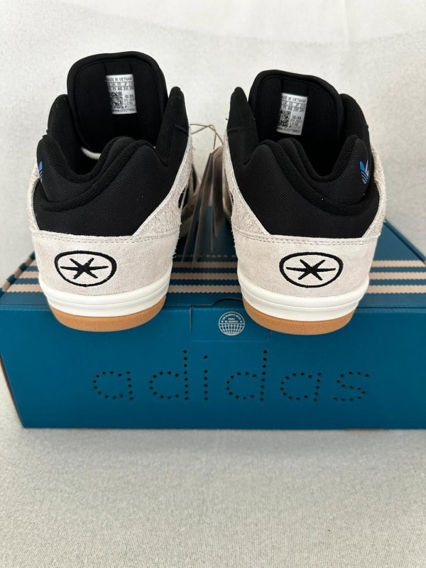 Adidas Bad Bunny 2