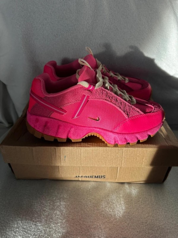 Nike air humara lx jacquemus