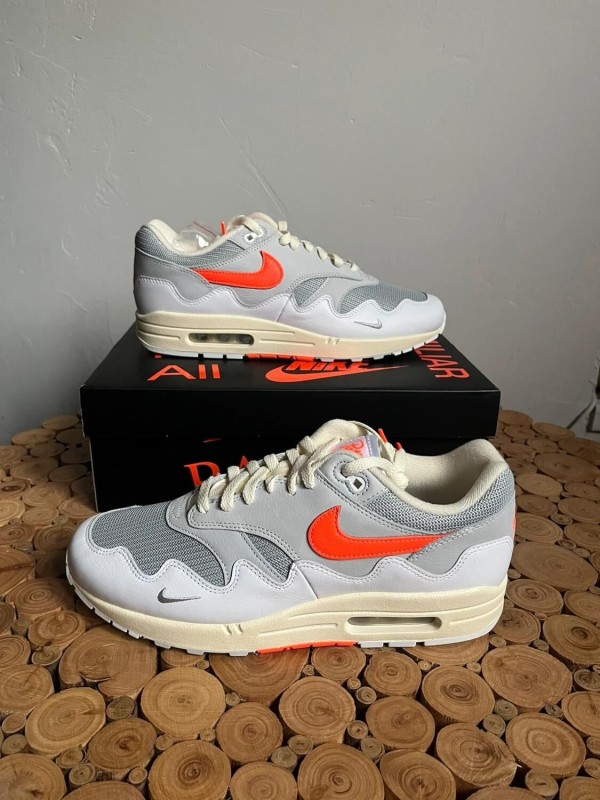 Nike air max 1 x Patta White hyper crimson pure platinum neuve taille 45