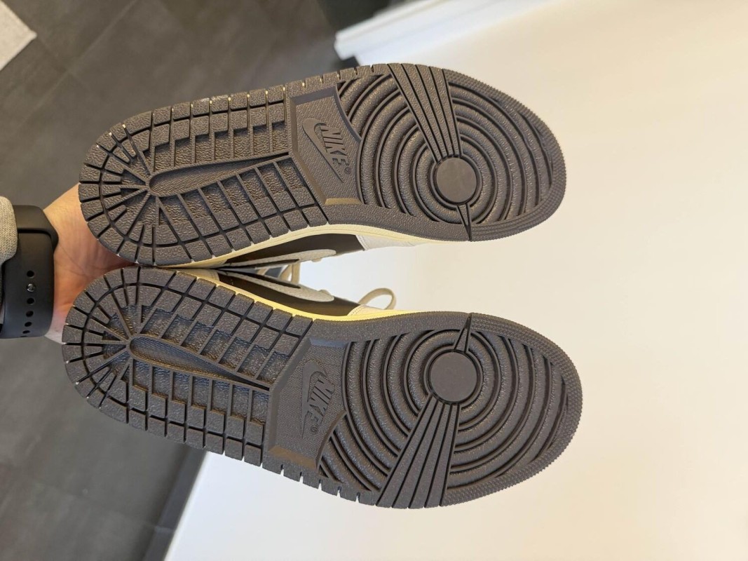 Nike 2