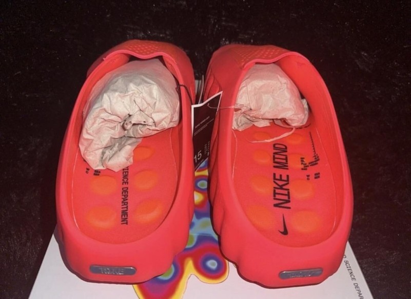 Nike Mind 001 Red