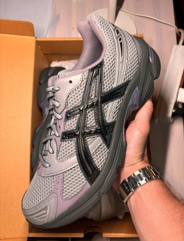 Asics 1130 sheet rock black taille 44