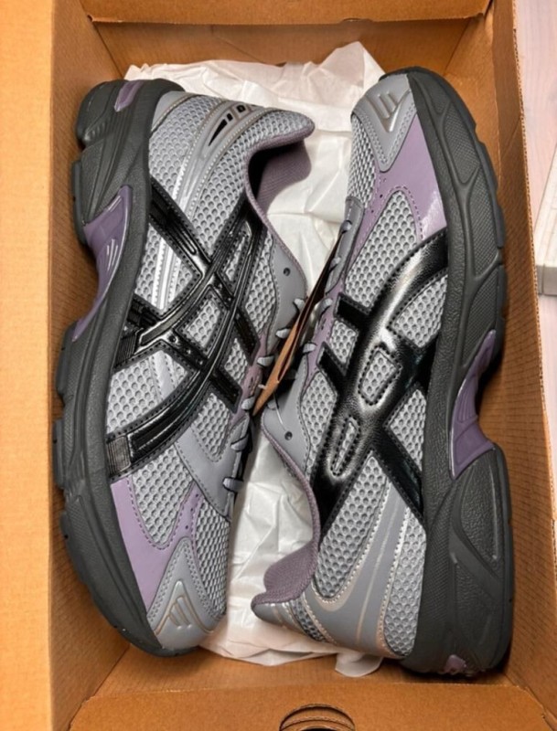 Asics 1130 sheet rock black taille 44 2