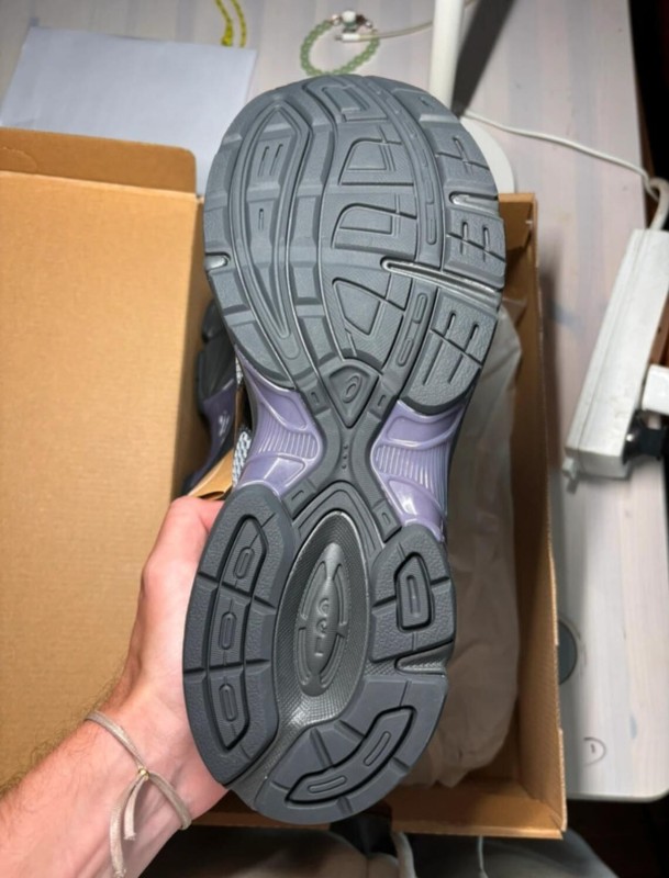 Asics 1130 sheet rock black taille 44 2