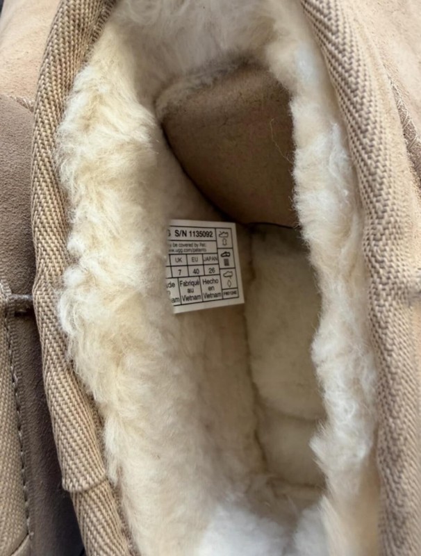 UGG Classic Ultra Mini Platform Boot Sand Beige - 40 2