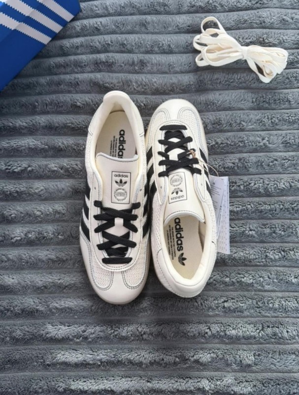 adidas gazelle indoors beige cream off white gum black - 40,5 2