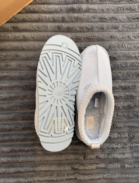 UGG Tazz Sky Blue Bleu Ciel Baby Blue - 41