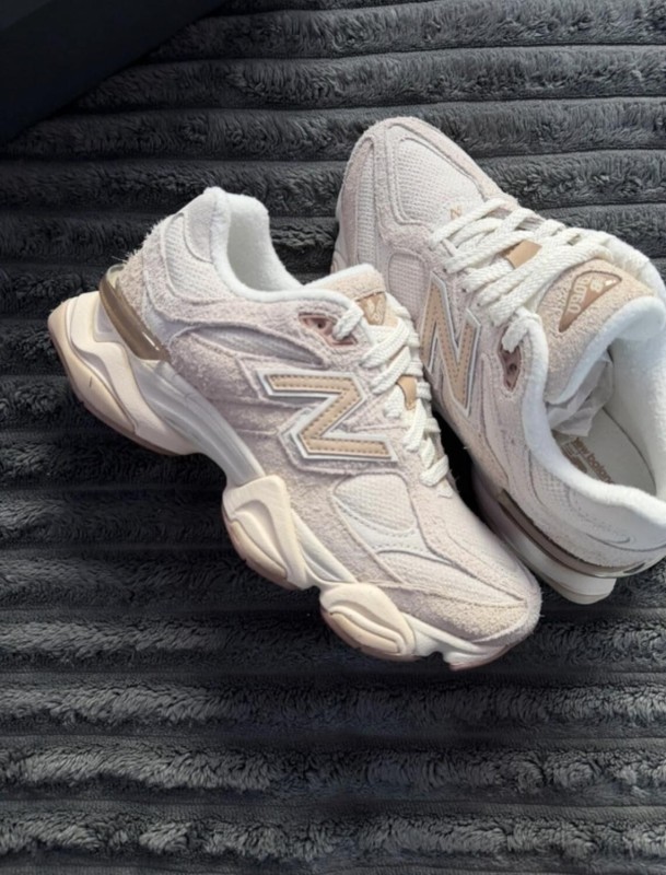 New Balance 9060 Bisque Sea Salt - 38 2