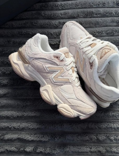 New Balance 9060 Bisque Sea Salt - 38