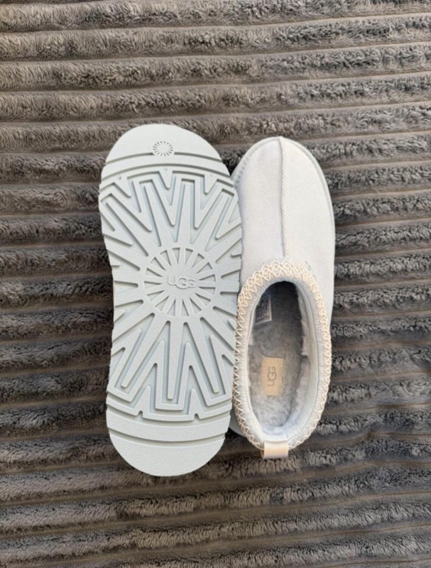 UGG Tazz Sky Blue Bleu Ciel Baby Blue - 41 2