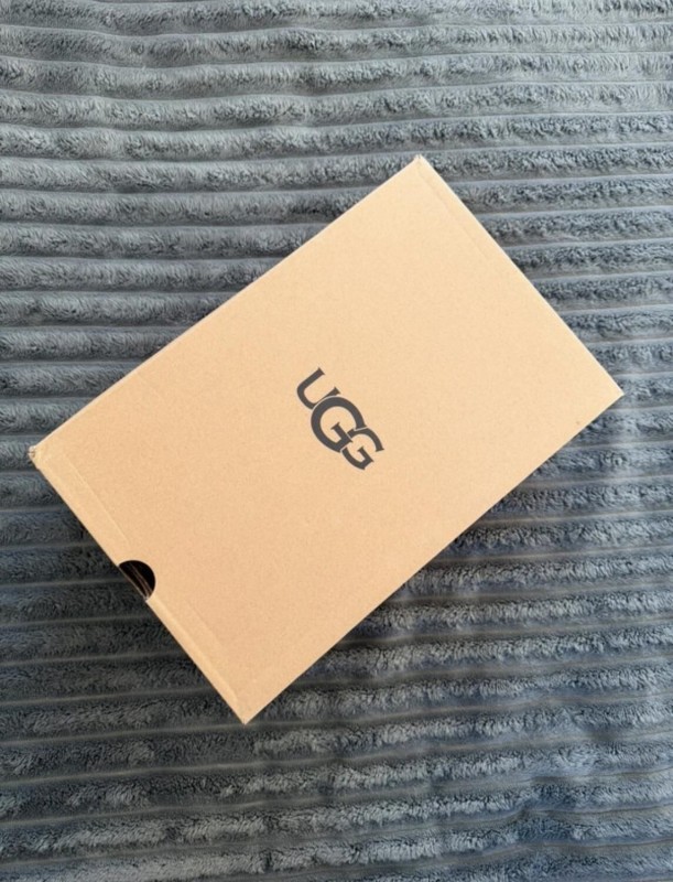 UGG Tazz Sky Blue Bleu Ciel Baby Blue - 41 2