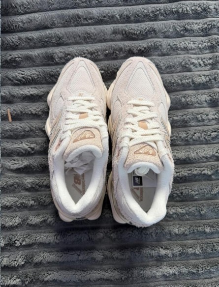 New Balance 9060 Bisque Sea Salt - 38