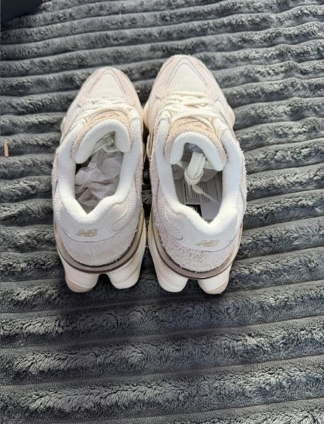 New Balance 9060 Bisque Sea Salt - 38