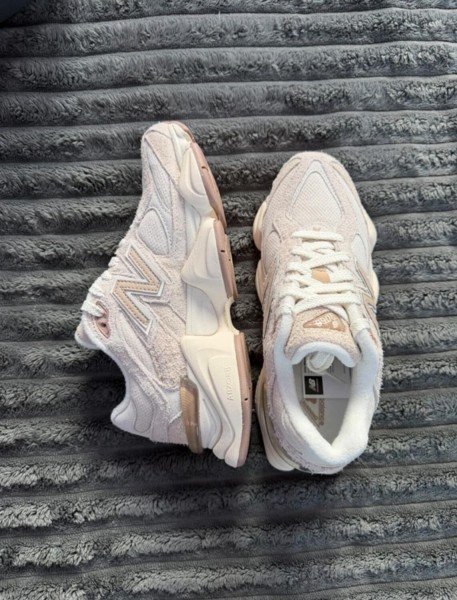 New Balance 9060 Bisque Sea Salt - 38