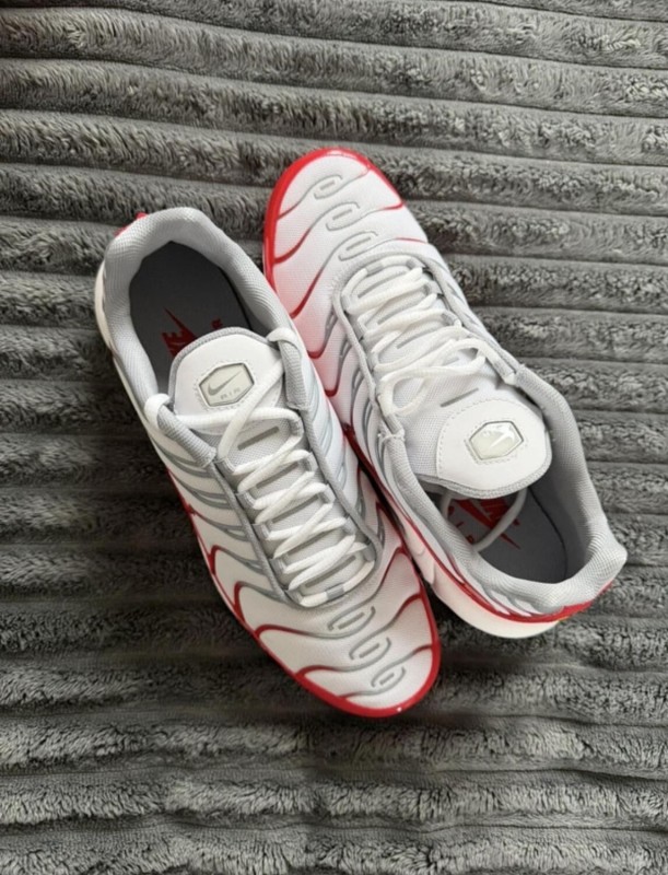 Nike Air Max Plus TN Grey Red Rouge Gris - 42,5 2
