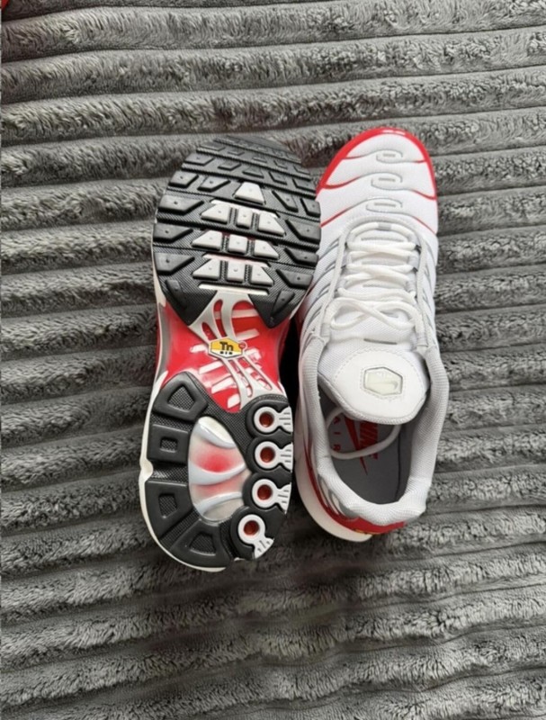 Nike Air Max Plus TN Grey Red Rouge Gris - 42,5 2
