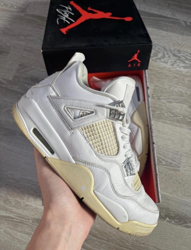 Jordan 4 pure money